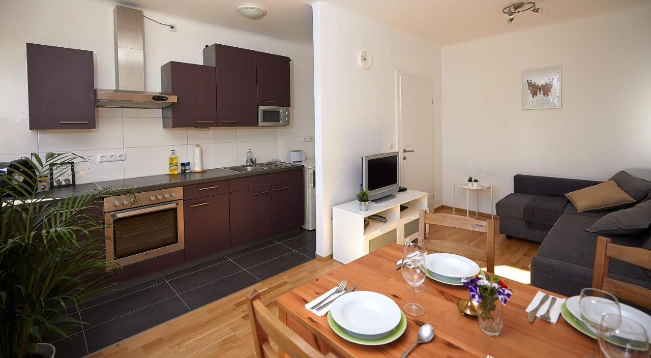 Gemuetliches Apartment In Zentraler Lage Graz Exterior photo