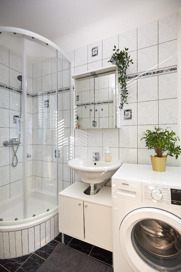 Gemuetliches Apartment In Zentraler Lage Graz Exterior photo